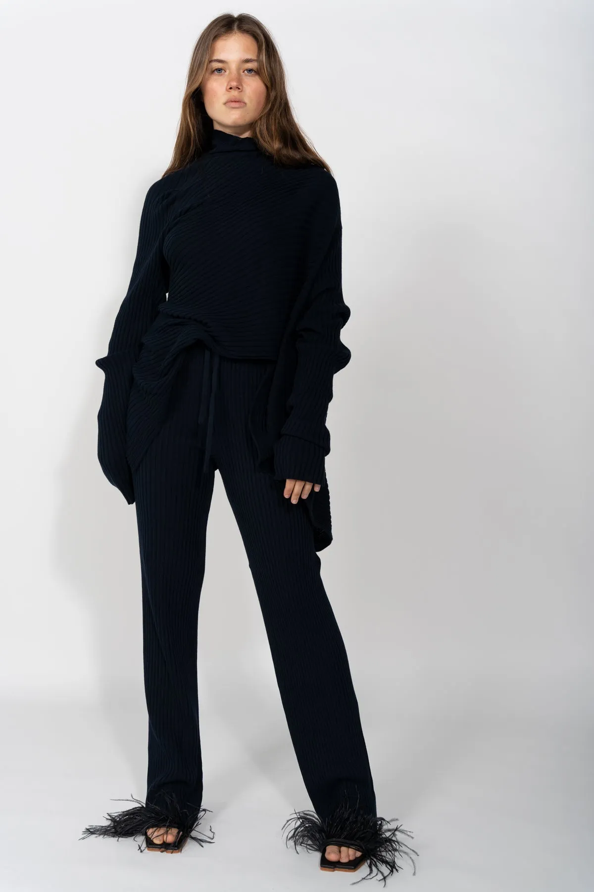 NAVY KNITTED TROUSERS