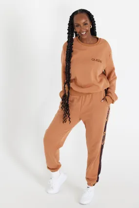 QUEEN CARAMEL Crew Neck Jogger Set